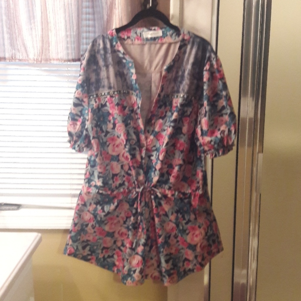 NWOT Peach Coral and Teal Tunic